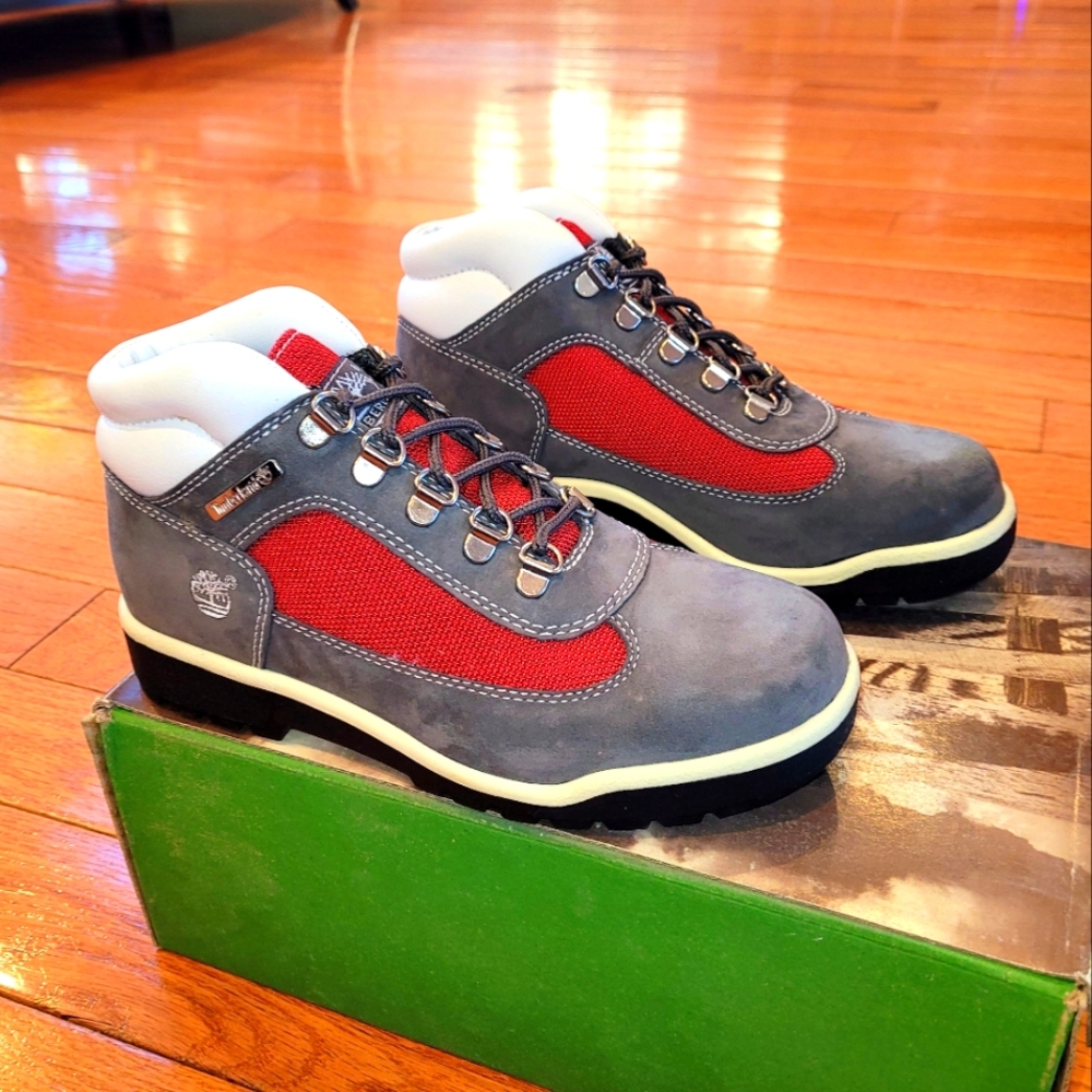 Timberland: Junior Field Boot. Grey and Red Colorway.